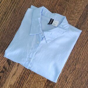 H&M Divided Button Down Shirt Blue Longsleeve Lightweight Size 6